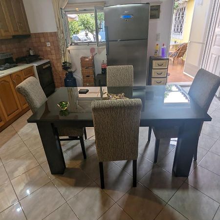 Λευτέρης Villa Isthmia Exteriör bild